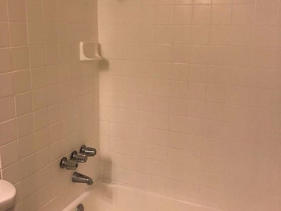 5th image of 16900 Crenshaw Blvd APT 7