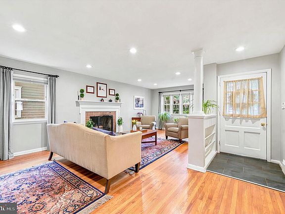 3rd image of 149 Ellis Rd