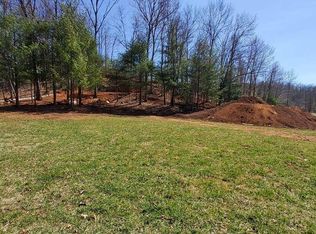 101 Homestead Dr, Unicoi, TN 37692