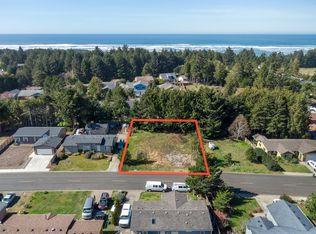 1320 SW Forest Pkwy, Waldport, OR 97394