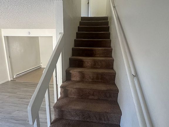 4th image of 2110 N East St #G