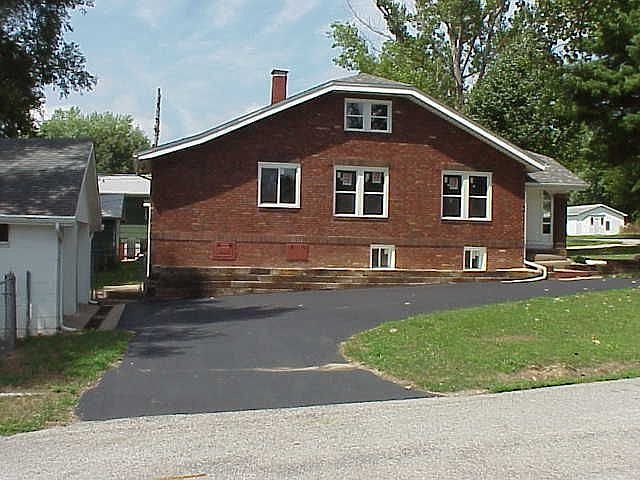 2nd image of 705 N 34th St