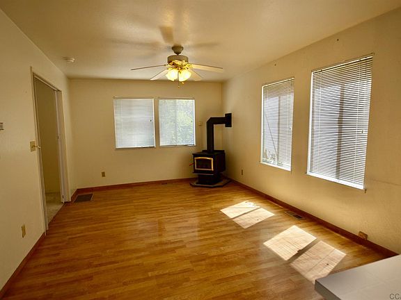 4th image of 1092 S South Main St #3