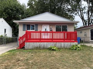 8702 Chalmers Ave, Warren, MI 48089