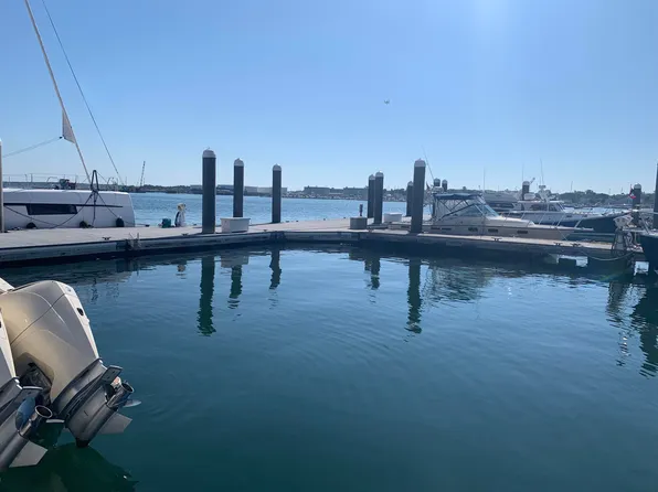 48 Chandlers Wharf #48, Portland, ME 04101