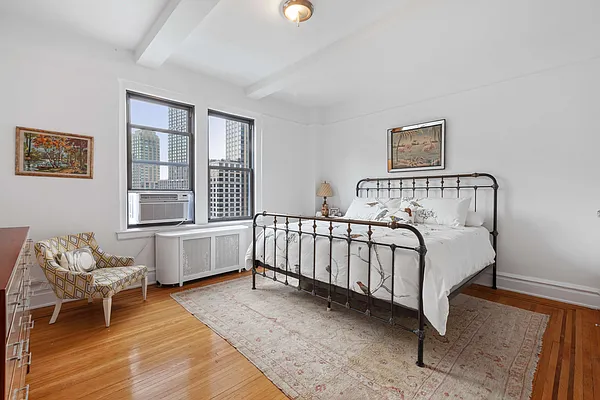 Sold by Compass | media 17