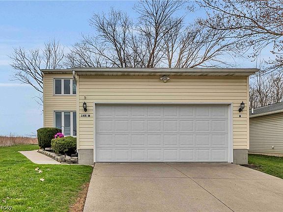 2nd image of 144 Royal Crest Dr Unit M
