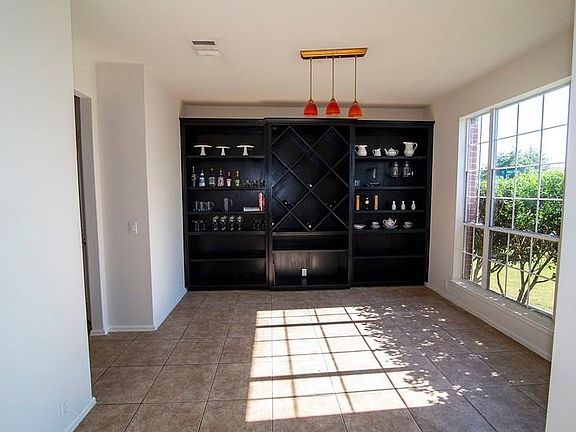 3rd image of 269 Camelia Pkwy