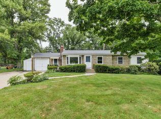 8 Dangelo Rd, Wayland, MA 01778