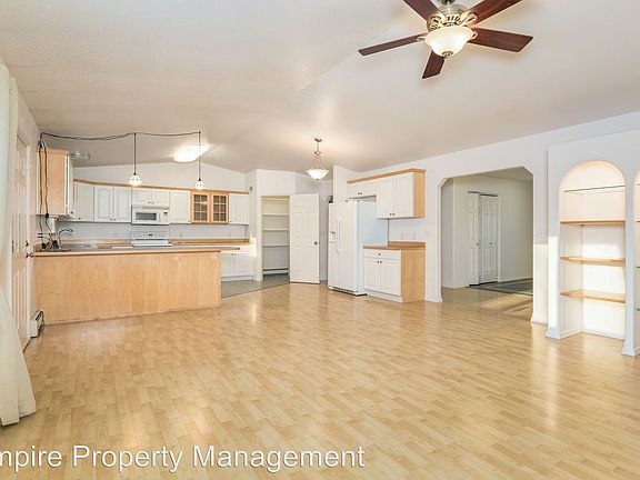 5th image of 2429 Golf Ct