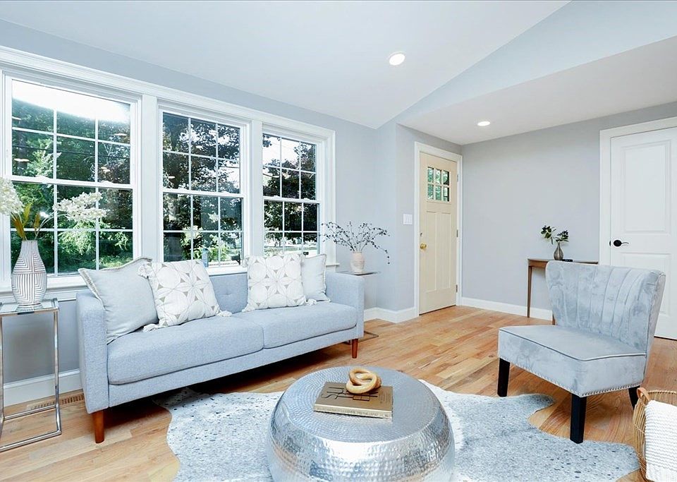 75 Mill St, Burlington, MA 01803 Zillow