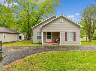 204 E Church Ave, Medina, TN 38355