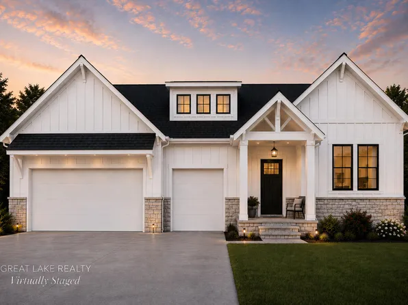 9311 E Summerfield Dr, Traverse City, MI 49684