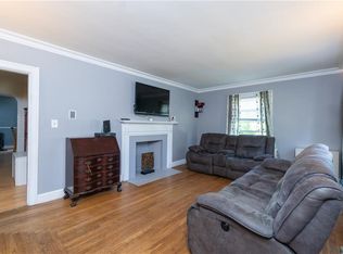 114 Hazael St, Providence, RI 02908