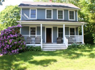 16 Ridge Rd, Branford, CT 06405
