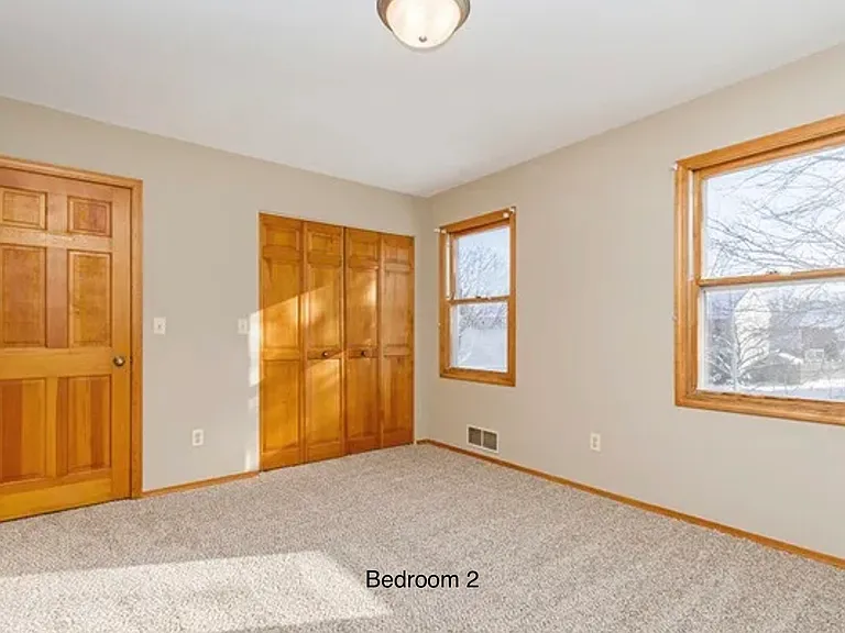1814 Larson Ave — Photo 9