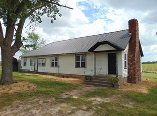 22132 Farm Road 1060, Washburn, MO 65772