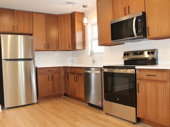14 Burnham Rd UNIT A