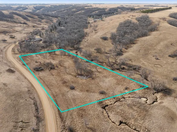 101 Saint NW, Burlington, ND 58722