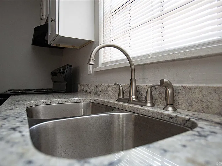 2112 Scotty Ct — Photo 4