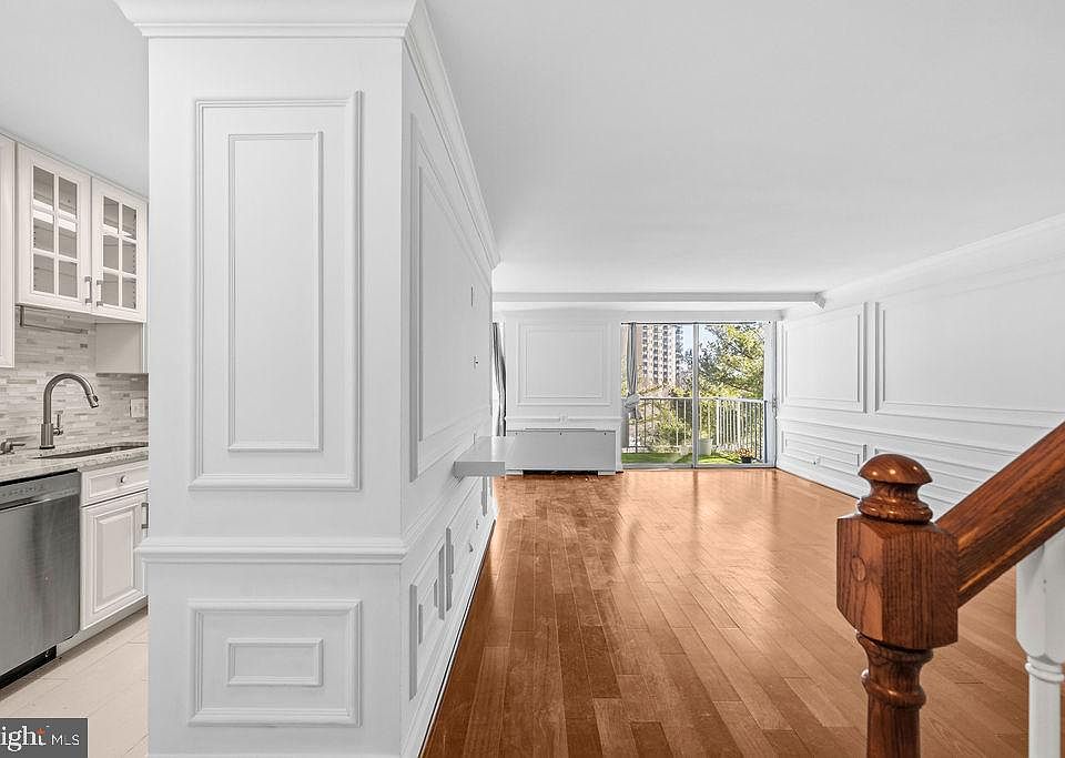 1st image of 301 N Beauregard St APT 517