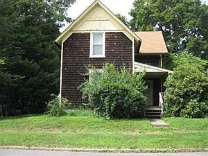 1st image of 63 Cartwright Ave