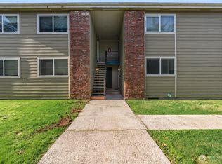 1208 34th St, Seaview, WA 98644