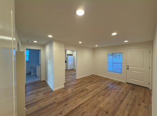 3121 E Theresa St APT 2, Long Beach, CA 90814