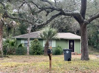 320 Okaloosa Ave, Valparaiso, FL 32580