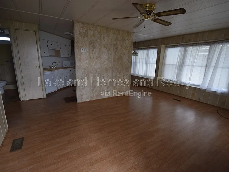 1567 Longbow Dr — Photo 3