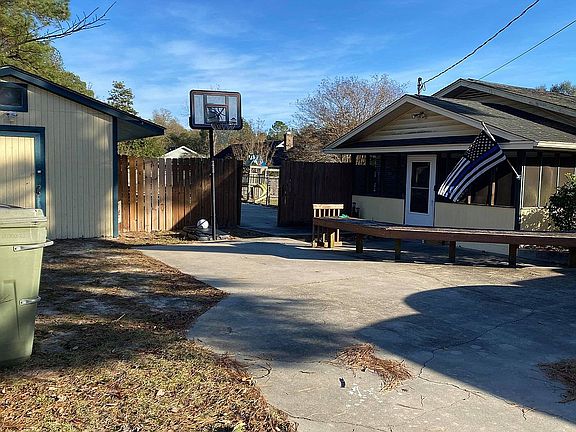 workshop; pool gate; sunroom