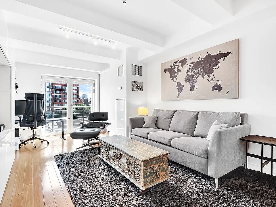 1st image of 302 2nd St #5I