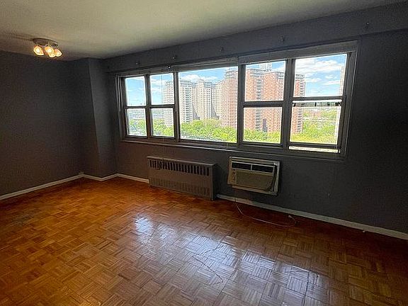 5th image of 458 Neptune Ave APT 12T
