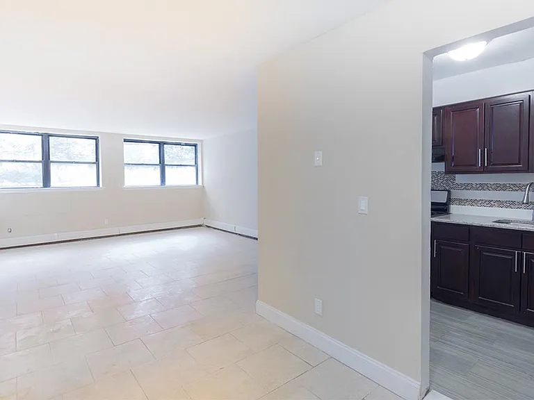 275 South Harrison Street — Photo 5