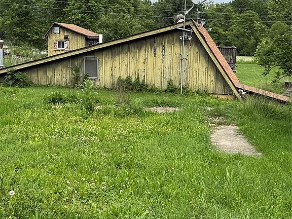 2nd image of 17036 Apache Dr