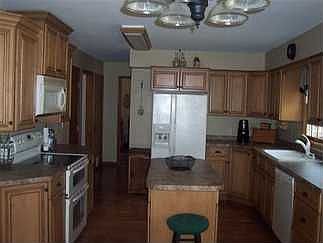 3rd image of 5992 Country Club 1925 Ln