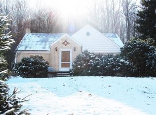 2560 McGinley Rd, Monroeville, PA 15146