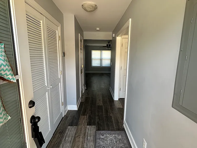 138 Cambridge Dr #C2 — Photo 2