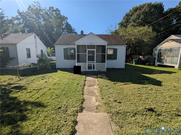 2606 Richmond St, Hopewell, VA 23860