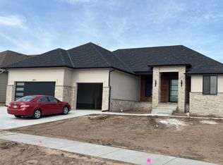 3992 N Estancia St, Wichita, KS 67205