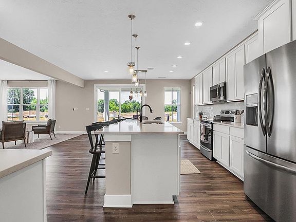 5th image of 4769 E Shadowbrook Dr