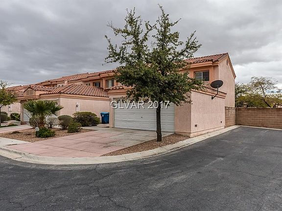3rd image of 9293 Casa Christina Ln