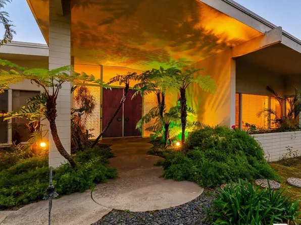 9242 Nightingale Dr, Los Angeles, CA 90069
