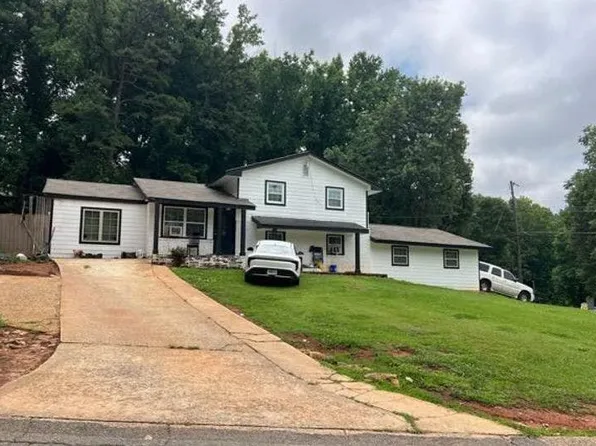 951 Cone Rd, Forest Park, GA 30297