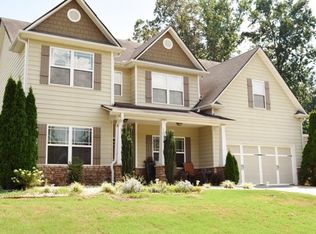 393 Castle Top Ln, Lawrenceville, GA 30045