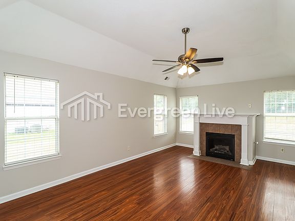 3rd image of 6711 Anna May Dr