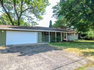 402 Terrace St, Cambridge, WI 53523