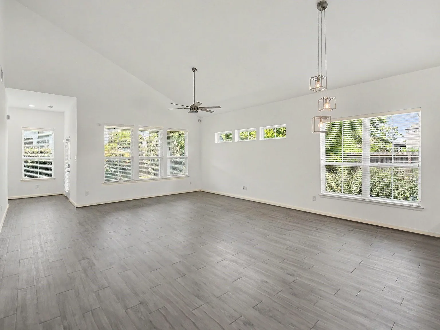 3 bed, 2.0 bath, 1510 sqft, $2,750 — Photo 3