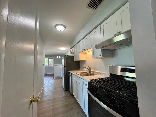 266-306 S Wright St, Delavan, WI 53115