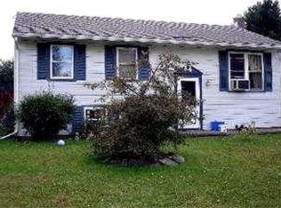 10 Fox Hollow Rd, Cortland, NY 13045